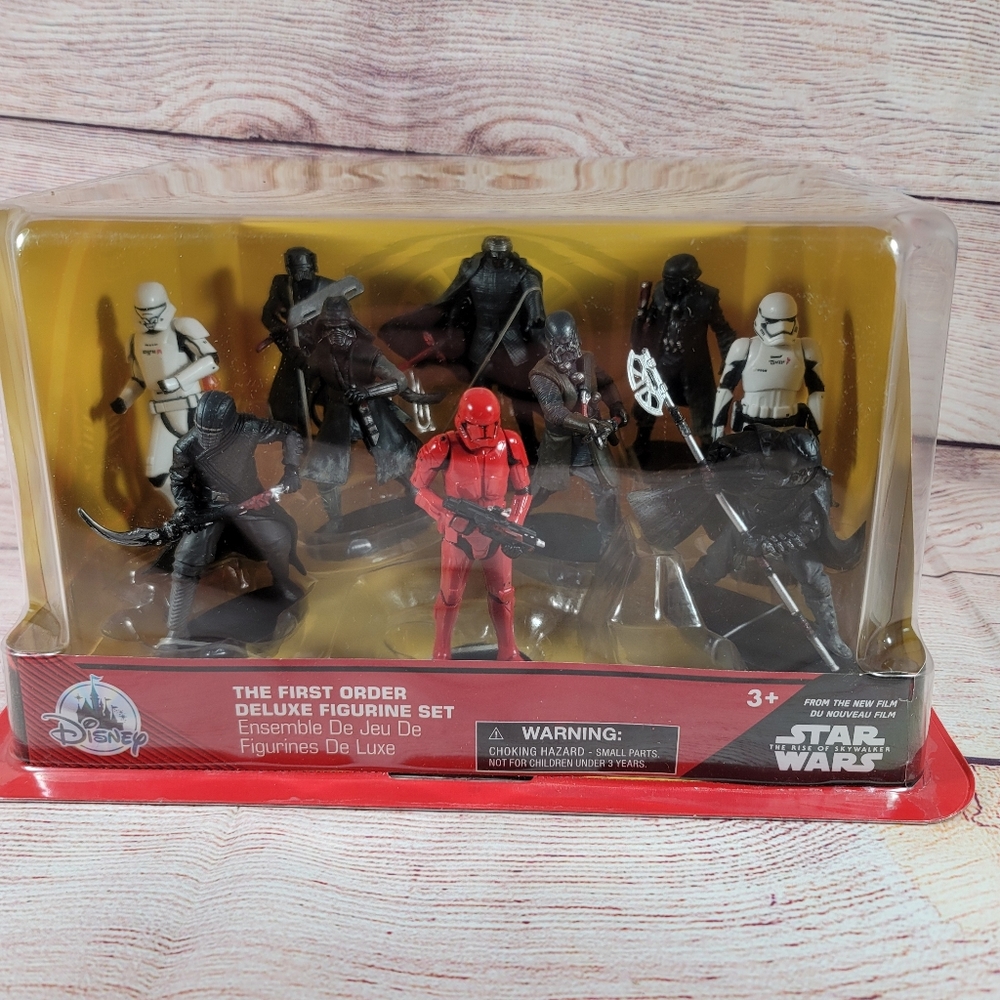 Star Wars The First Order Deluxe Figurines